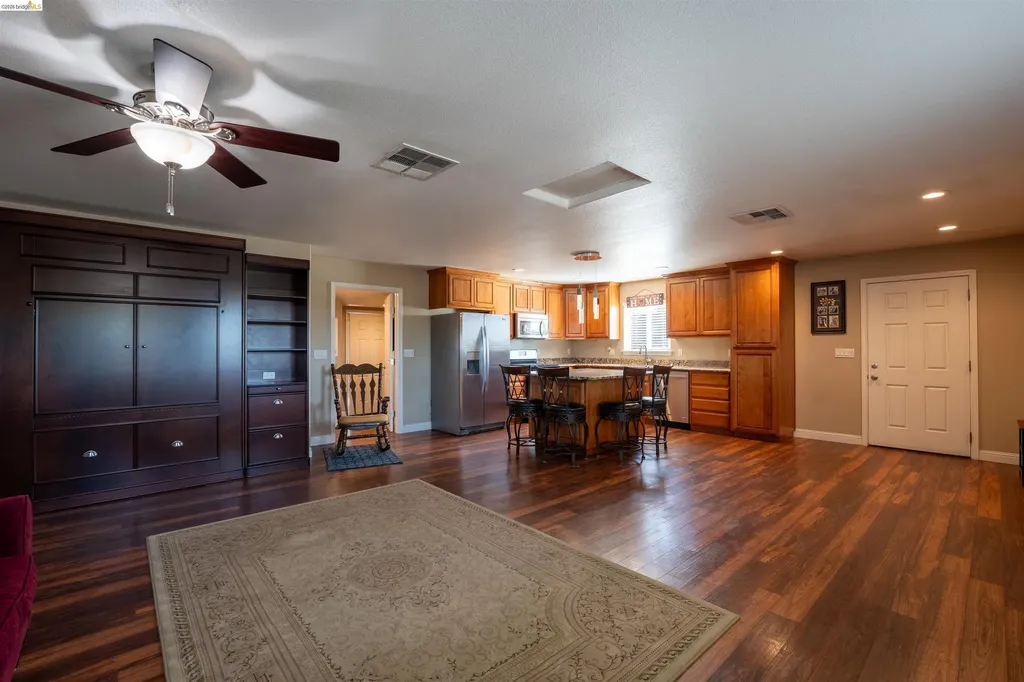 147 Loren Lane Oakley CA 94561