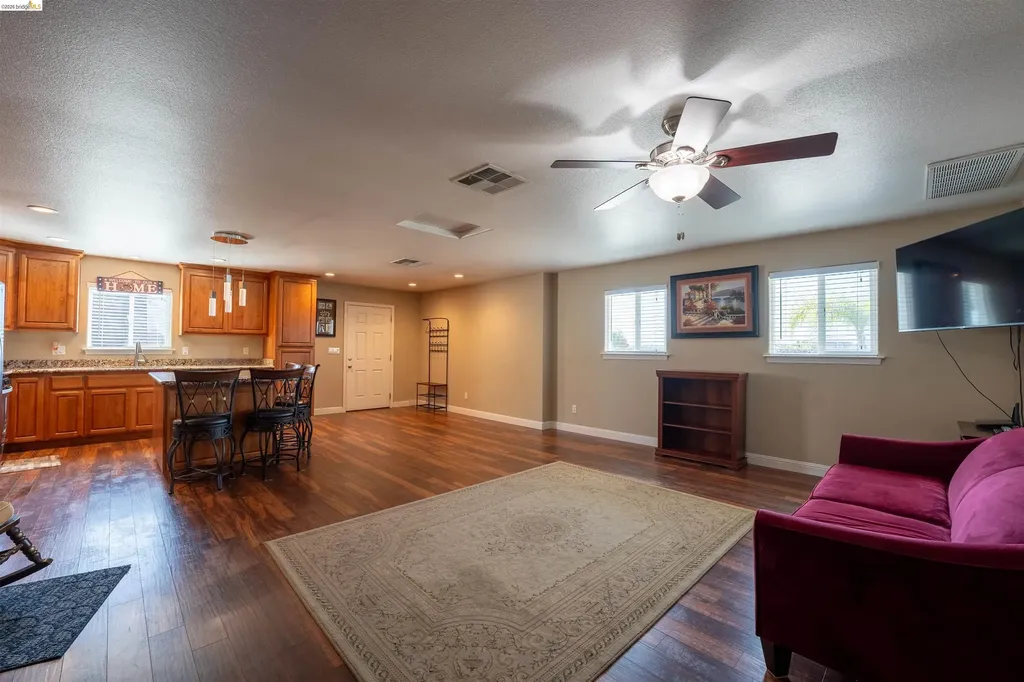 147 Loren Lane Oakley CA 94561