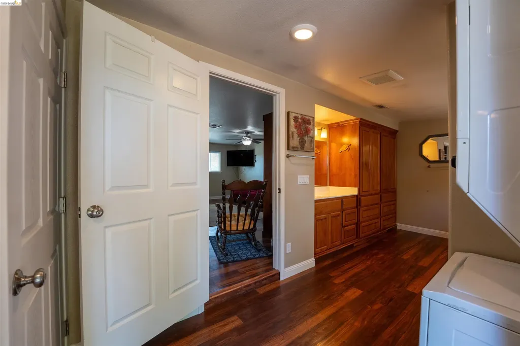 147 Loren Lane Oakley CA 94561