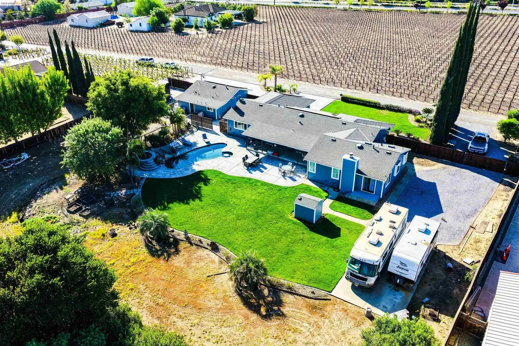 147 Loren Lane Oakley CA 94561