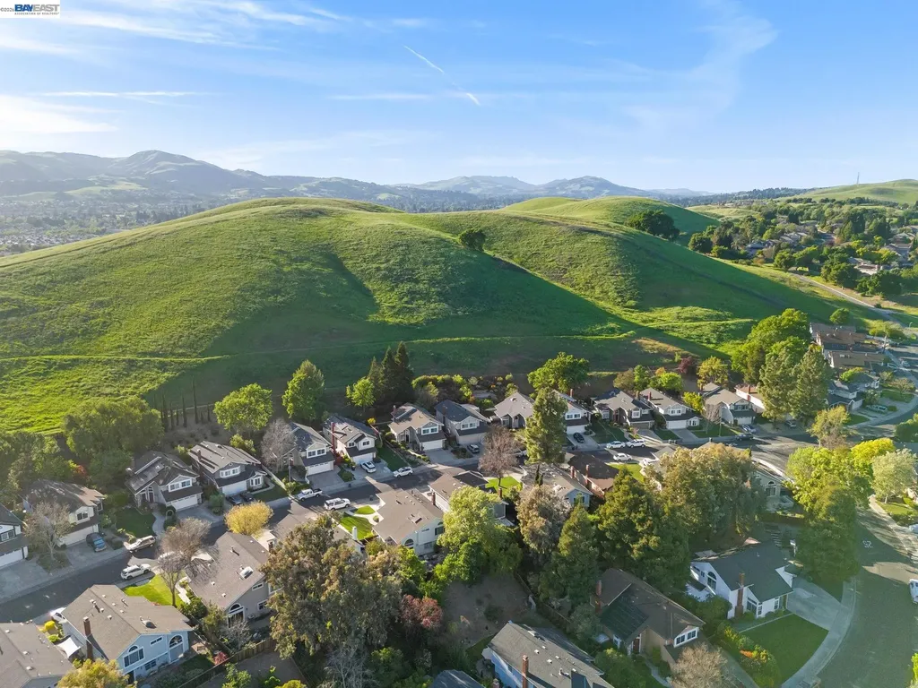 7921 Crossridge Drive Dublin CA 94568