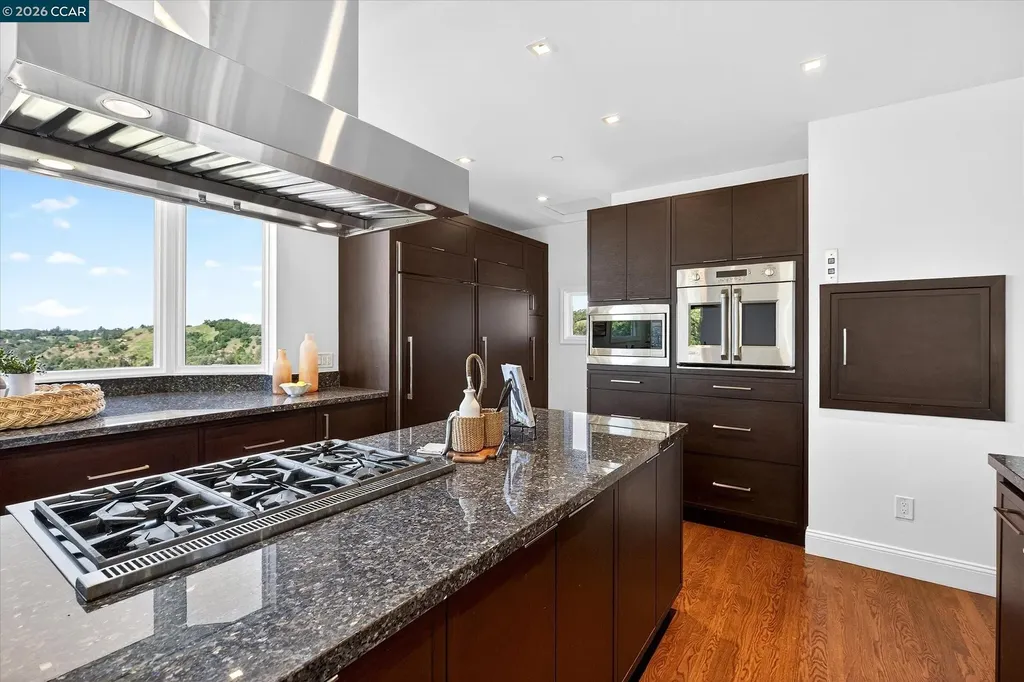 1 Gardiner Court Orinda CA 94563