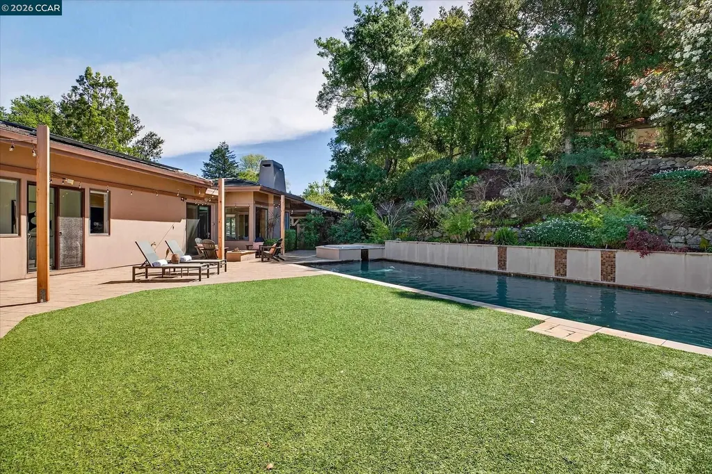 1 Gardiner Court Orinda CA 94563