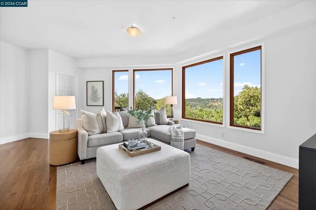 1 Gardiner Court Orinda CA 94563