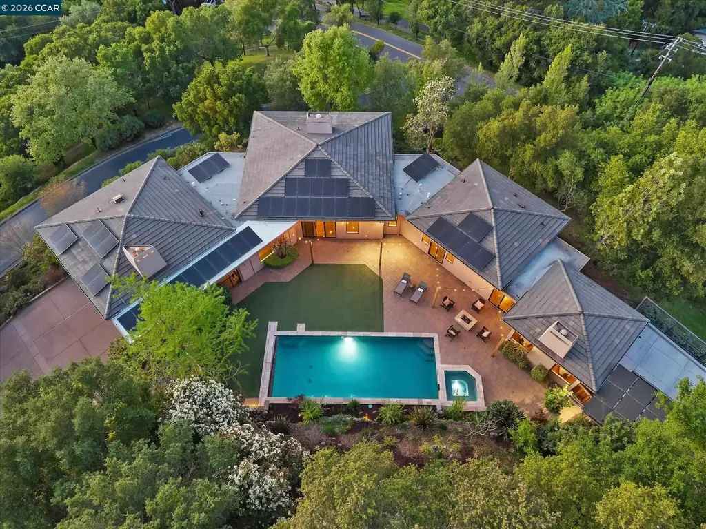 1 Gardiner Court Orinda CA 94563