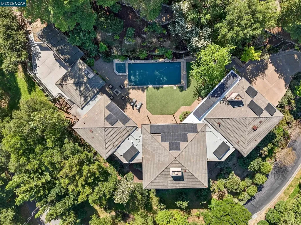 1 Gardiner Court Orinda CA 94563