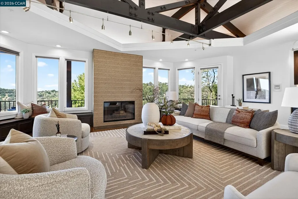 1 Gardiner Court Orinda CA 94563