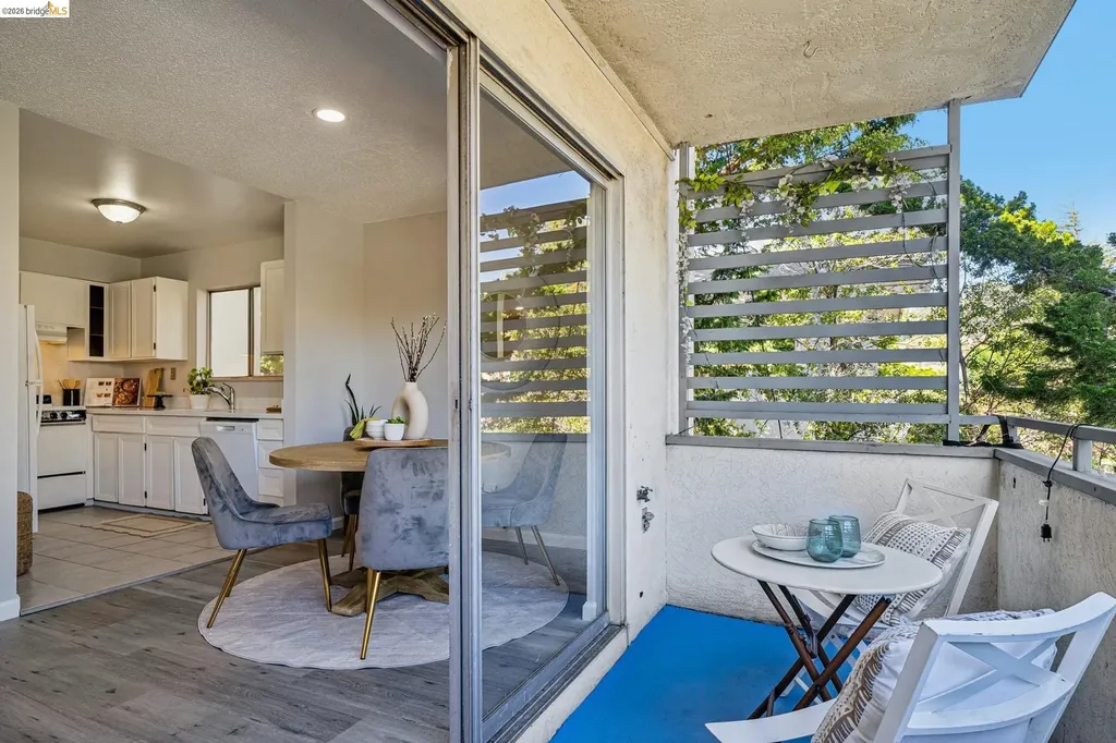 2614 Warring Street Berkeley CA 94704