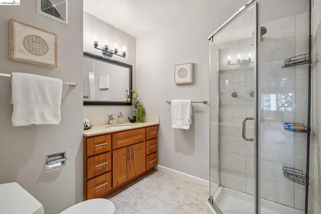 2614 Warring Street Berkeley CA 94704