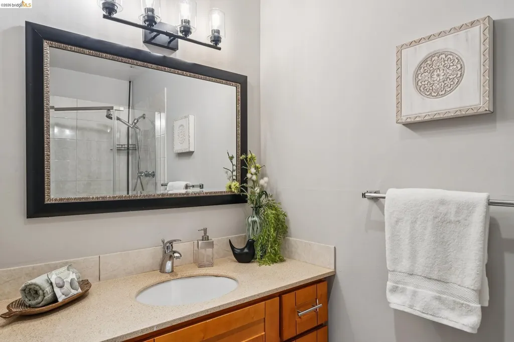 2614 Warring Street Berkeley CA 94704