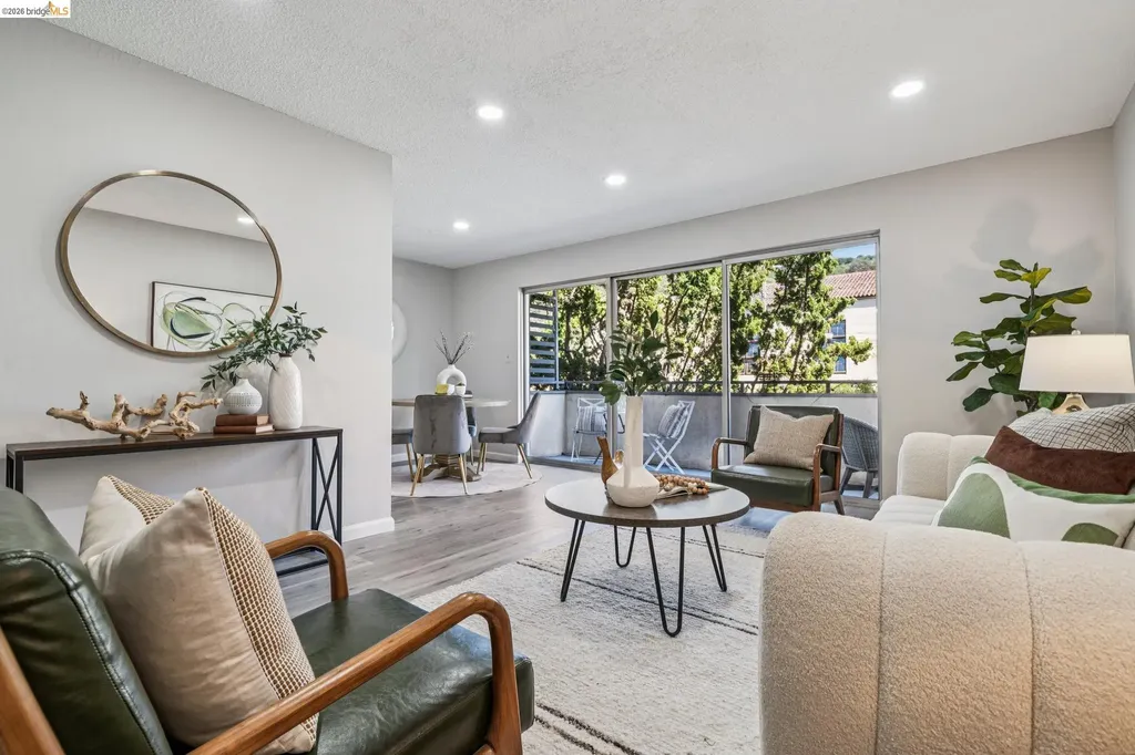2614 Warring Street Berkeley CA 94704