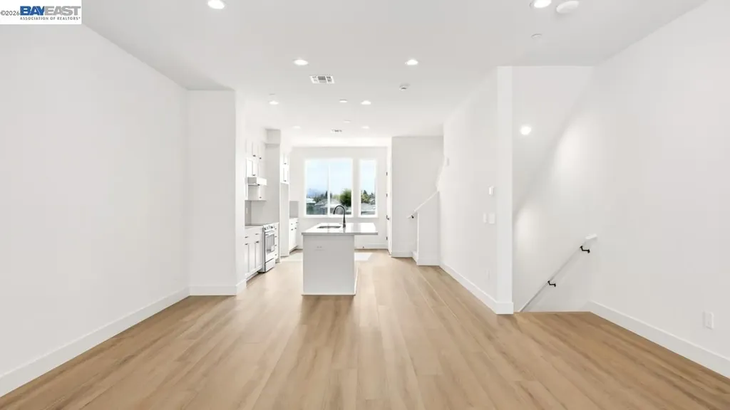 1925 Grand Street Alameda CA 94501