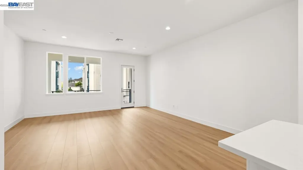 1925 Grand Street Alameda CA 94501