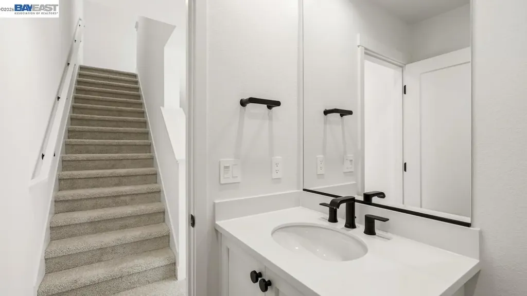 1925 Grand Street Alameda CA 94501