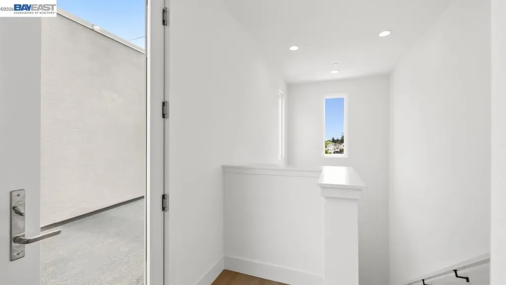 1925 Grand Street Alameda CA 94501