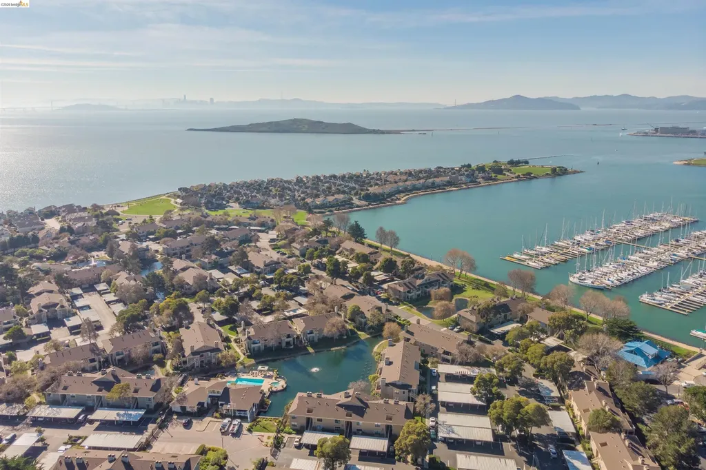91 Marina Lakes Drive Richmond CA 94804