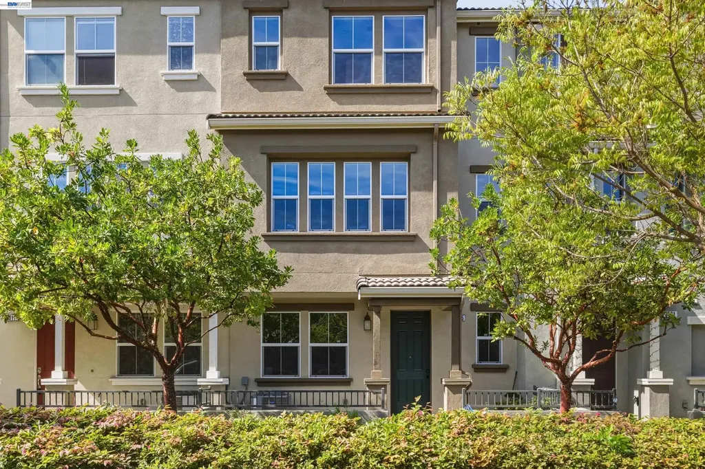 2305 Gibbons Street Hayward CA 94541