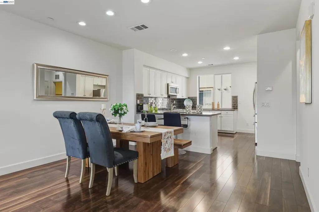 2305 Gibbons Street Hayward CA 94541