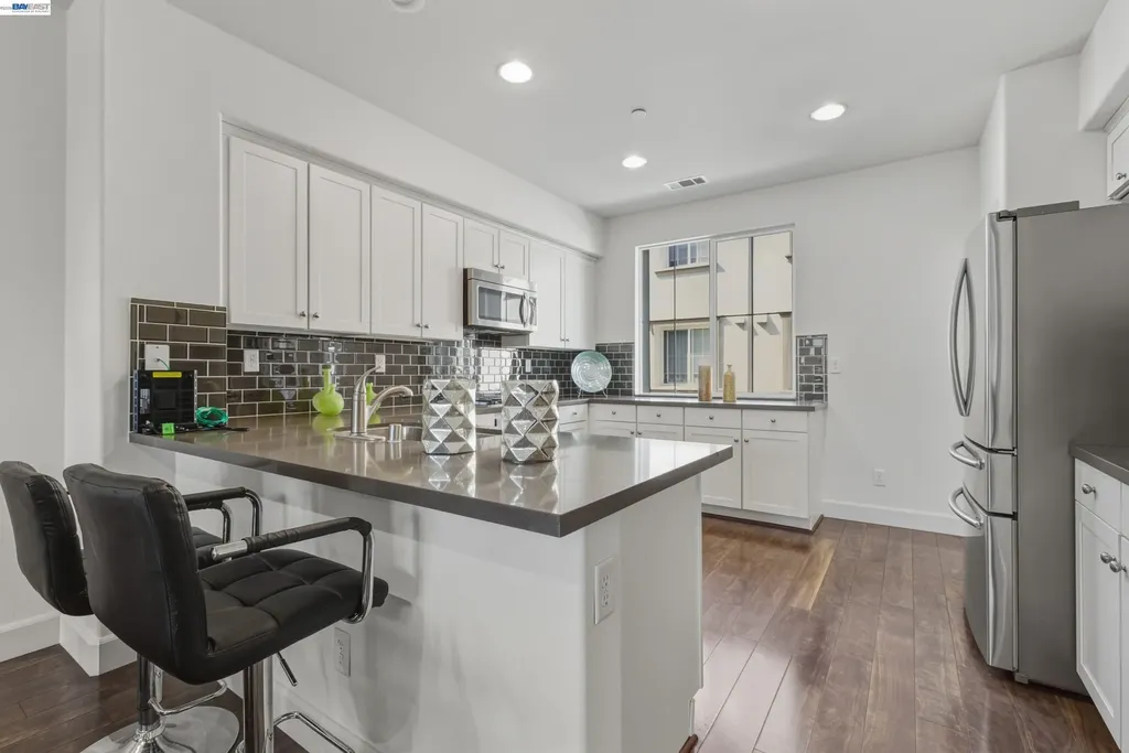 2305 Gibbons Street Hayward CA 94541