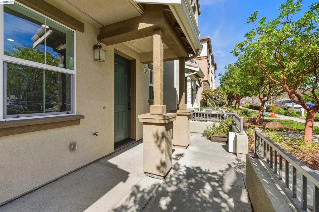 2305 Gibbons Street Hayward CA 94541
