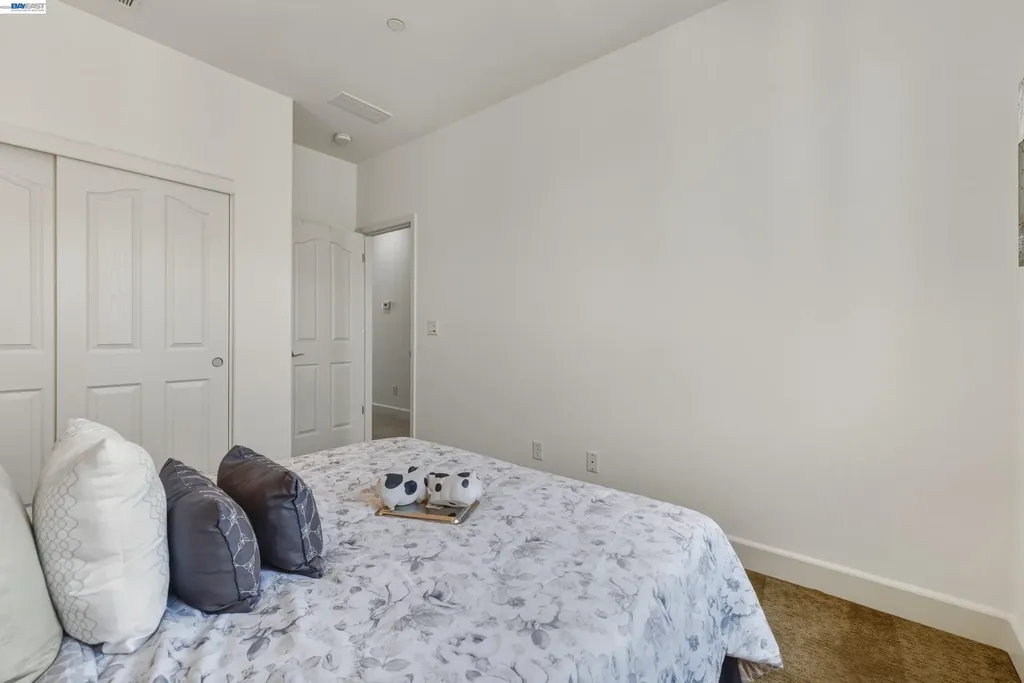 2305 Gibbons Street Hayward CA 94541