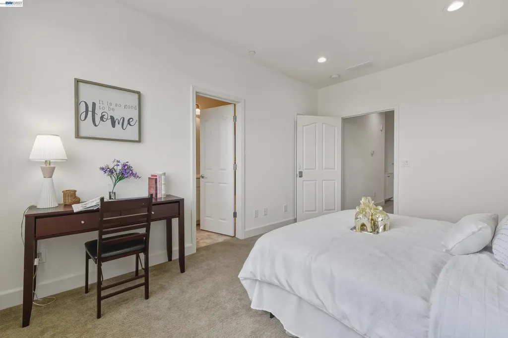 2305 Gibbons Street Hayward CA 94541