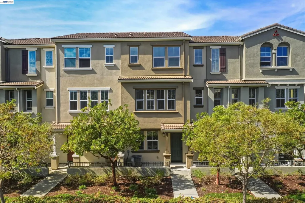 2305 Gibbons Street Hayward CA 94541