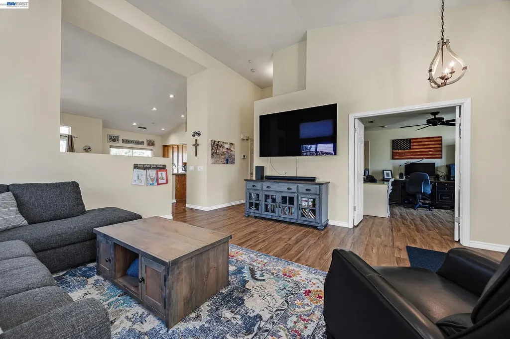 5873 Rainflower Drive Livermore CA 94551