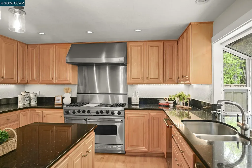 216 Royal Saint Court Danville CA 94526