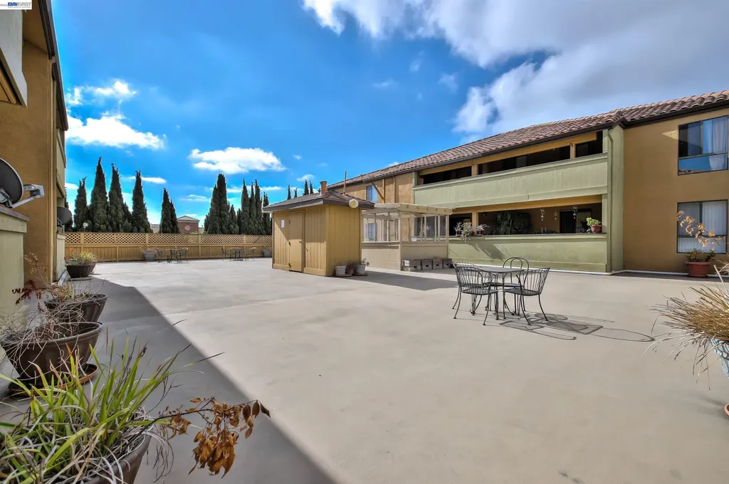 16006 14th Street San Leandro CA 94578