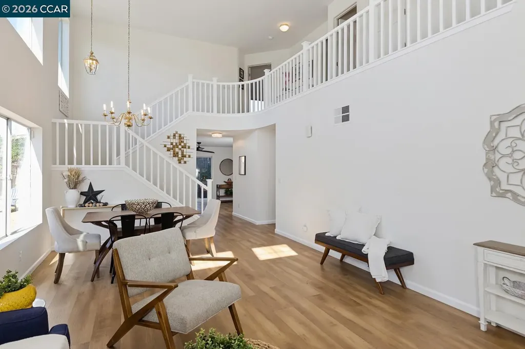 592 Ross Circle Martinez CA 94553
