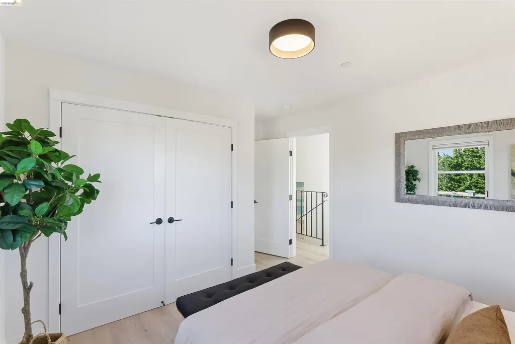 712 Masonic Albany CA 94706