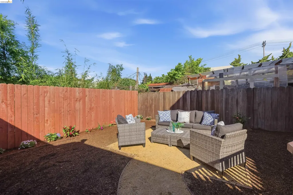 712 Masonic Albany CA 94706