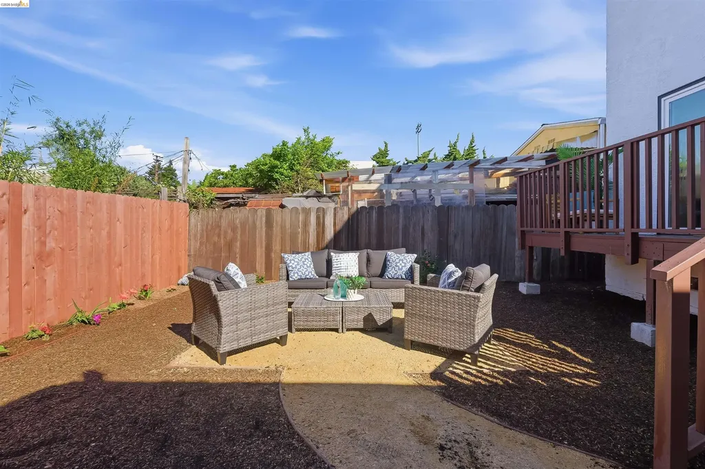 712 Masonic Albany CA 94706