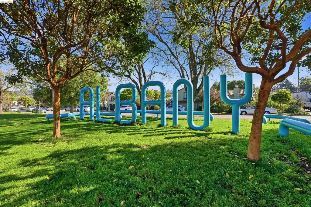 712 Masonic Albany CA 94706