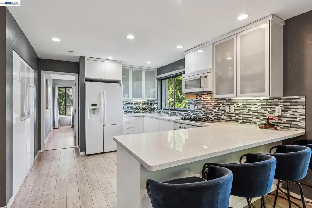 44 Hagen Oaks Court Alamo CA 94507