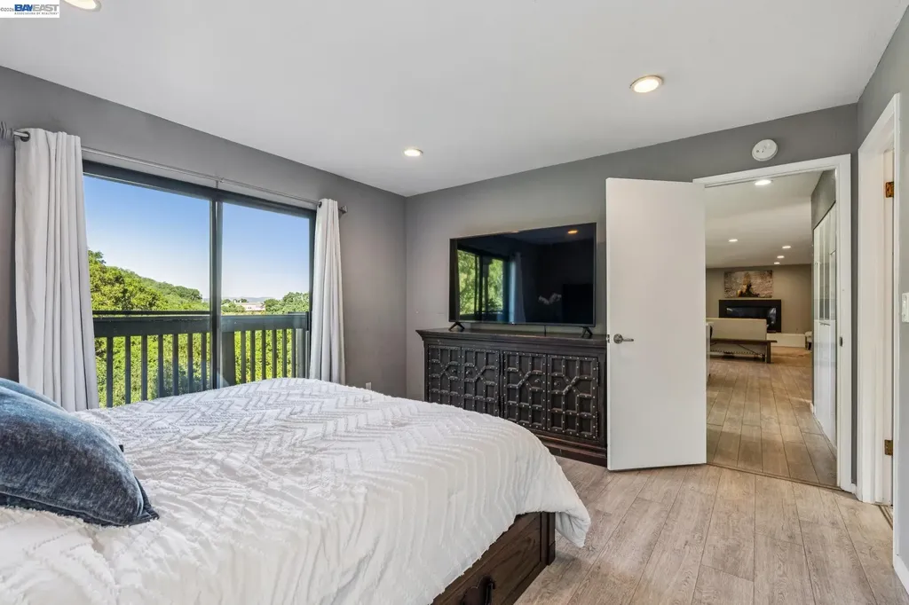 44 Hagen Oaks Court Alamo CA 94507