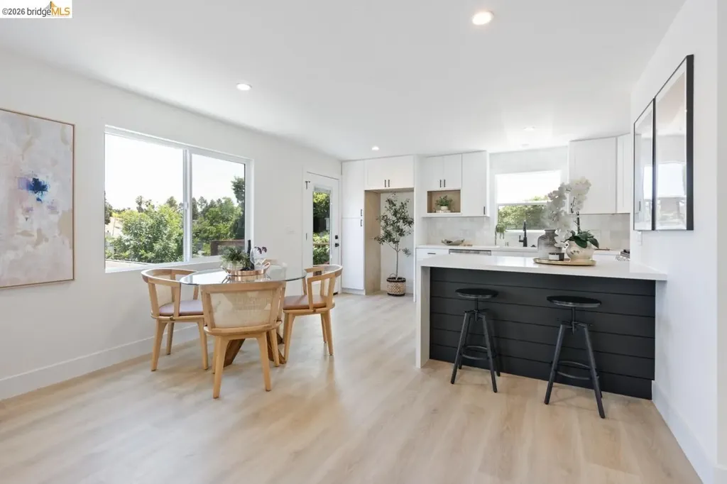 1923 Thompson Lane El Sobrante CA 94803