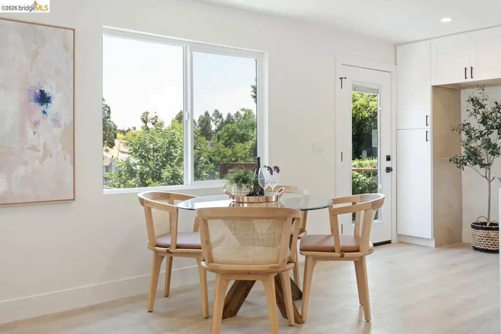 1923 Thompson Lane El Sobrante CA 94803