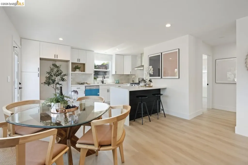 1923 Thompson Lane El Sobrante CA 94803