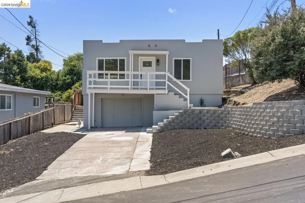 1923 Thompson Lane El Sobrante CA 94803