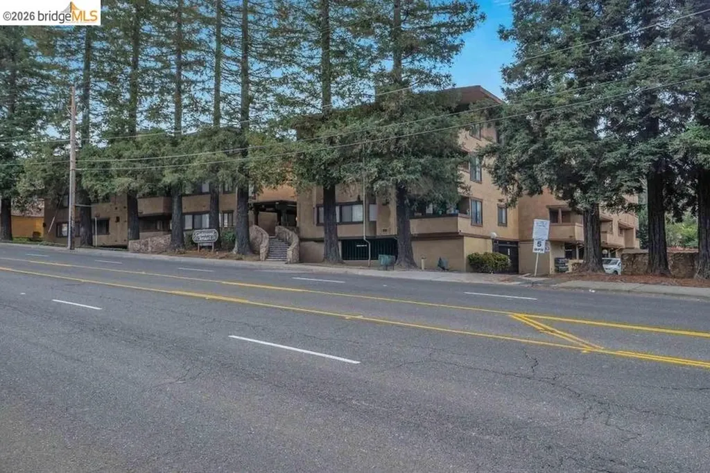 26937 Hayward Boulevard Hayward CA 94542
