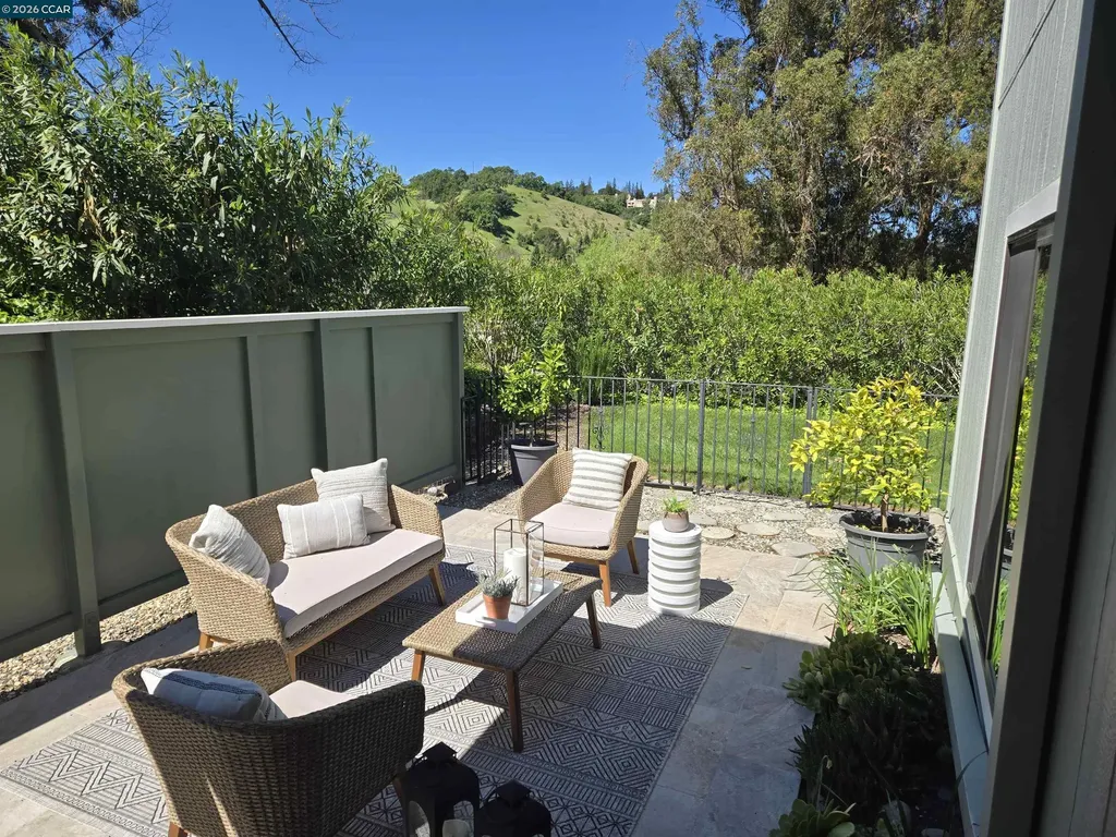 1124 Singingwood Court Walnut Creek CA 94595