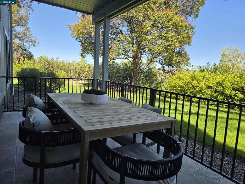 1124 Singingwood Court Walnut Creek CA 94595
