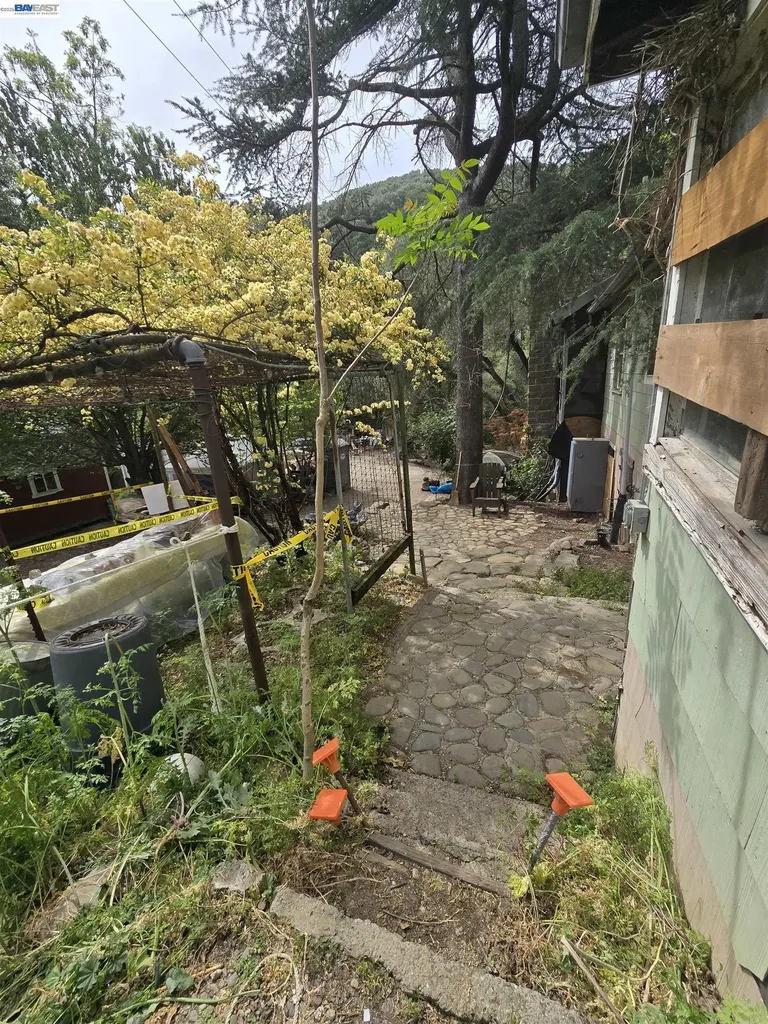 821 Kilkare Road Sunol CA 94586