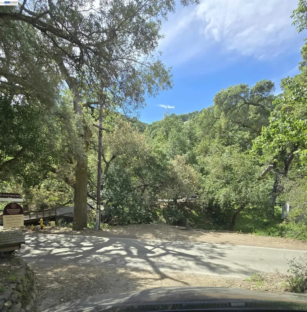 821 Kilkare Road Sunol CA 94586