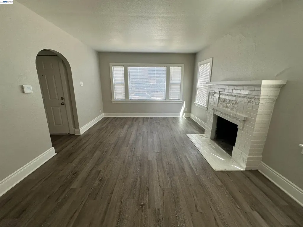444 E 12th Street Pittsburg CA 94565