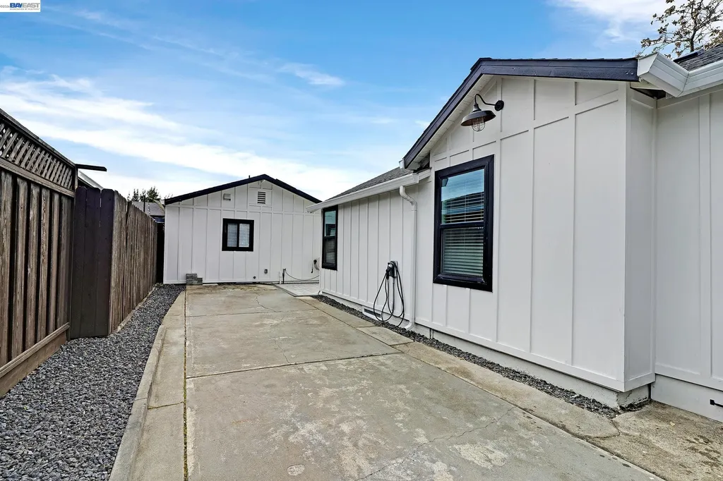1861 Linden Street Livermore CA 94551
