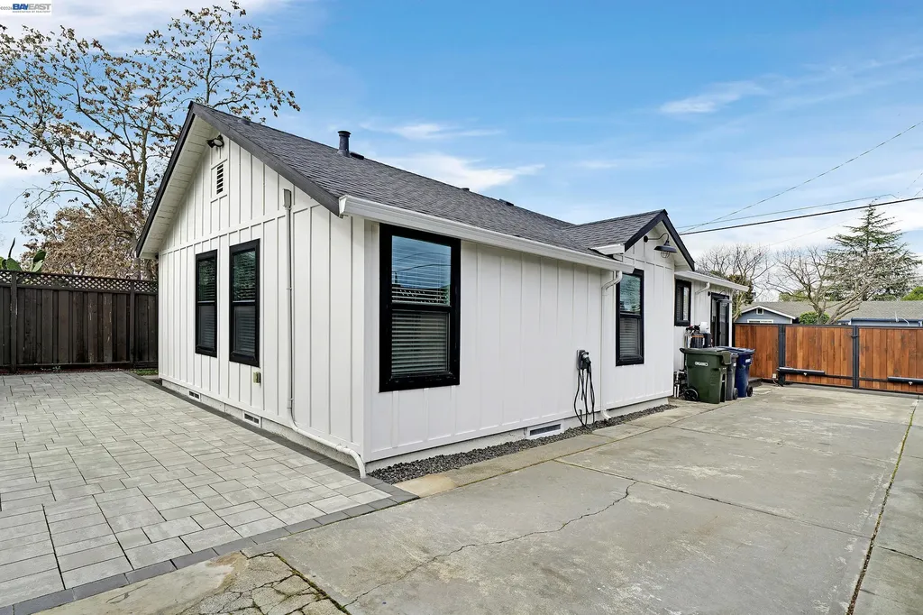 1861 Linden Street Livermore CA 94551
