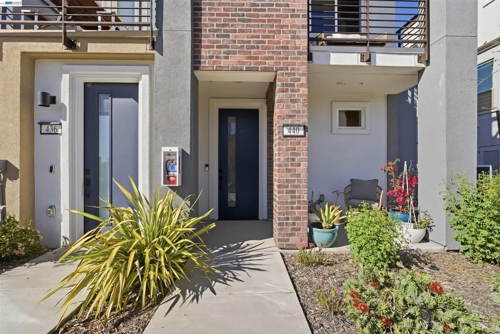 440 Pawnee Lane Alameda CA 94501